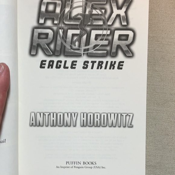 📚2/$6 🎁Eagle Strike #4 Alex Rider Series - Picture 9 of 12